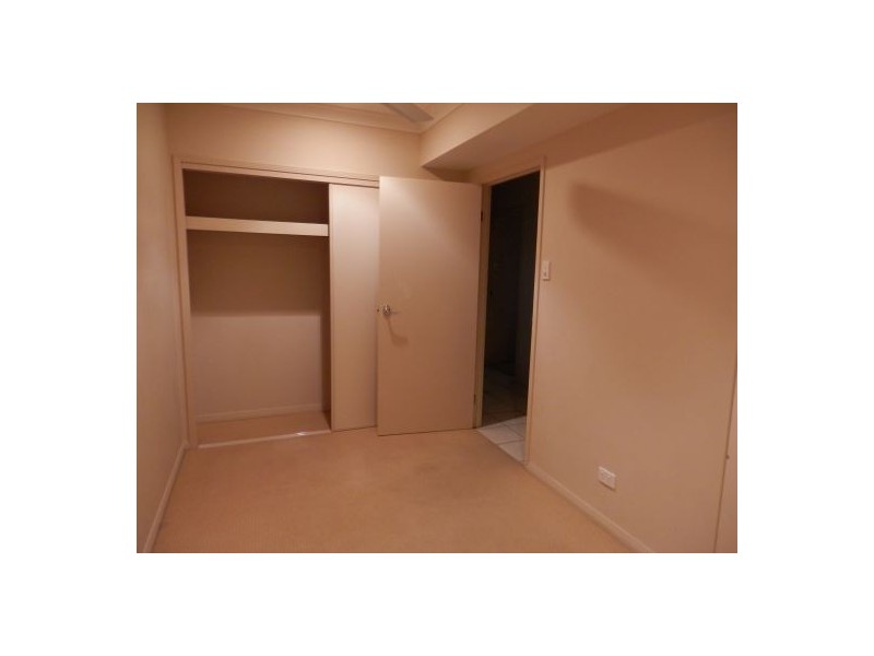 98/1 Sauvignon Parade, Upper Coomera QLD 4209