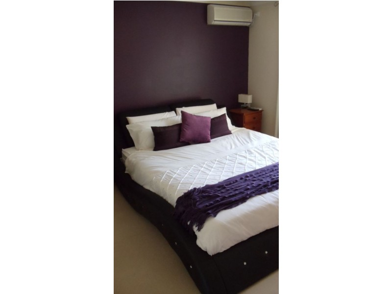 1/5 Lorenzo Drive, Coomera QLD 4209