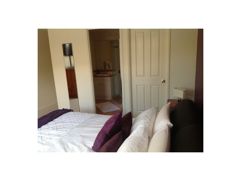 1/5 Lorenzo Drive, Coomera QLD 4209