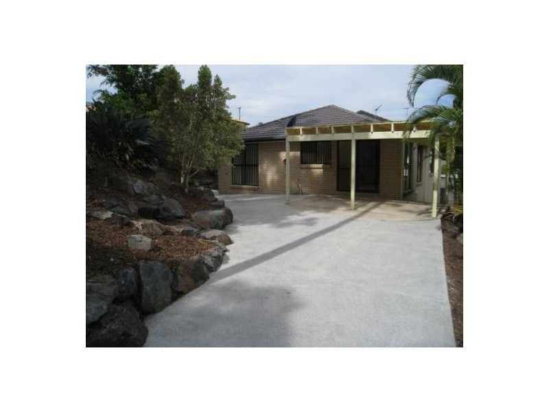 33 Papara Street, Pacific Pines QLD 4211