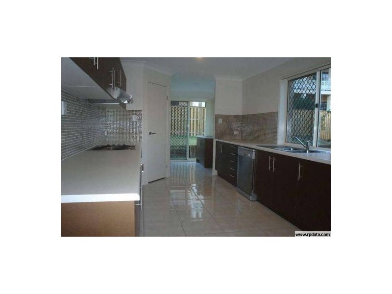 2/28 Lauren Grove, Upper Coomera QLD 4209