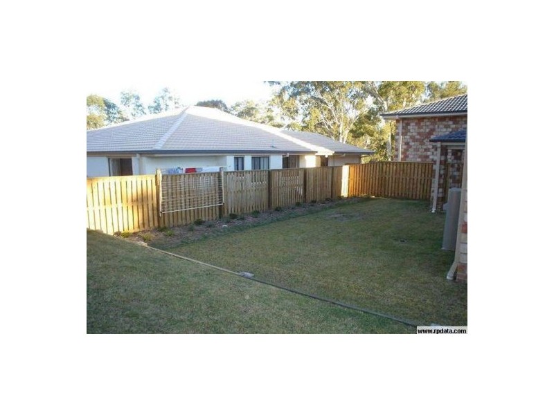 2/28 Lauren Grove, Upper Coomera QLD 4209