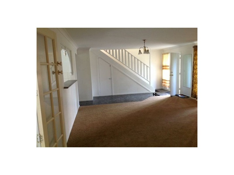 9 Tooraneedin Road, Coomera QLD 4209