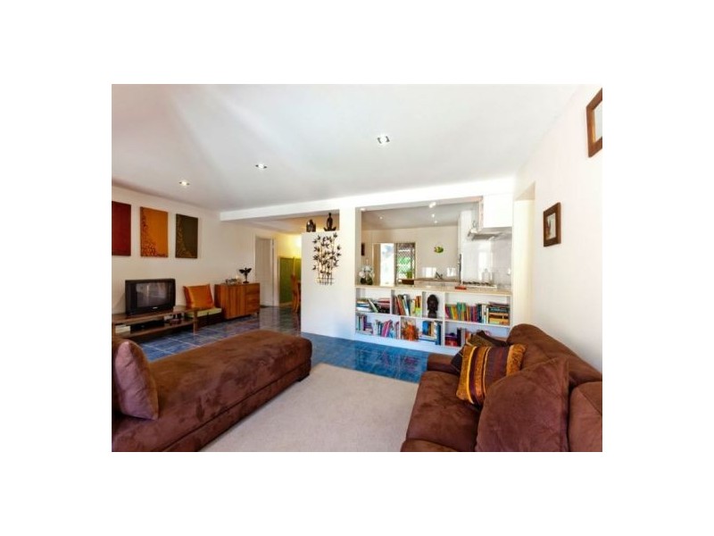 4 Tallowood Road, Ashmore QLD 4214