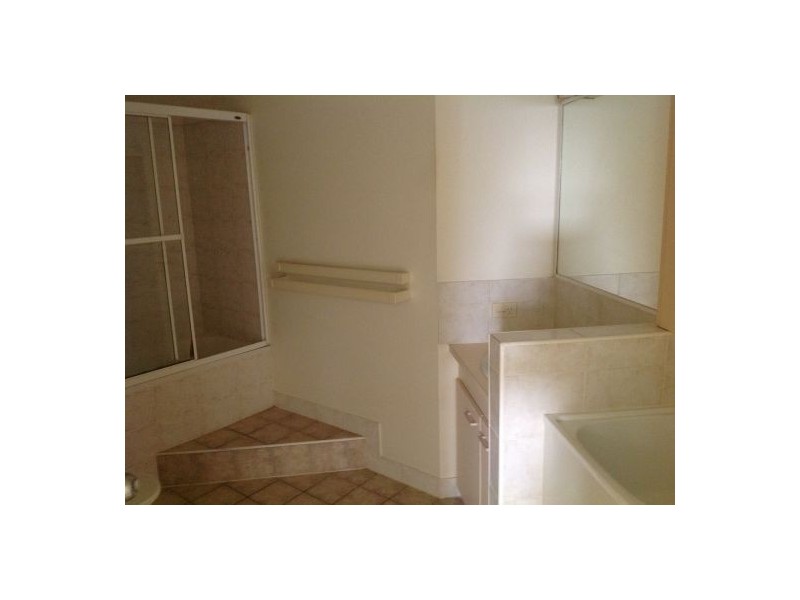 6/124 Queen Street, Southport QLD 4215