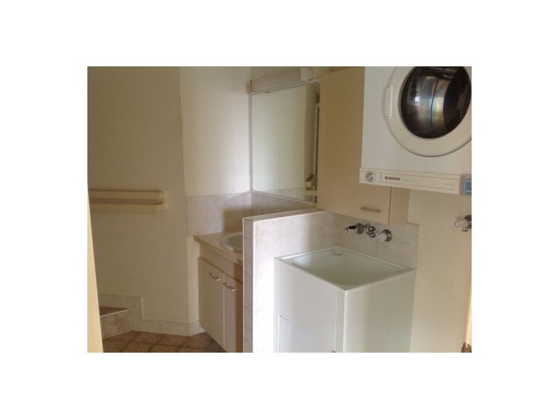 6/124 Queen Street, Southport QLD 4215