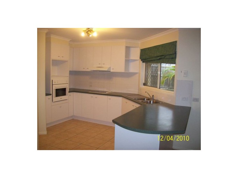 34 Mountain View Crescent, Mount Warren Park QLD 4207