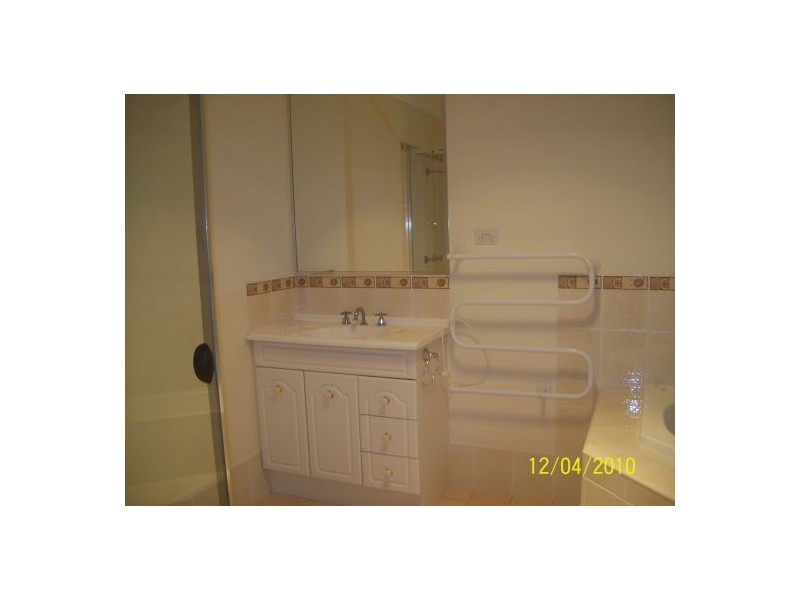 34 Mountain View Crescent, Mount Warren Park QLD 4207