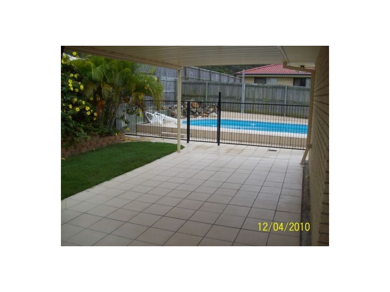 34 Mountain View Crescent, Mount Warren Park QLD 4207