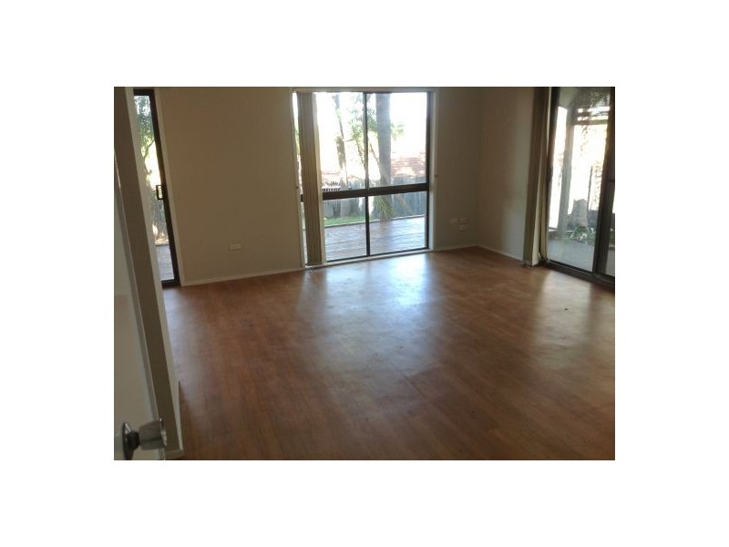 1/168 Whiting Street, Labrador QLD 4215