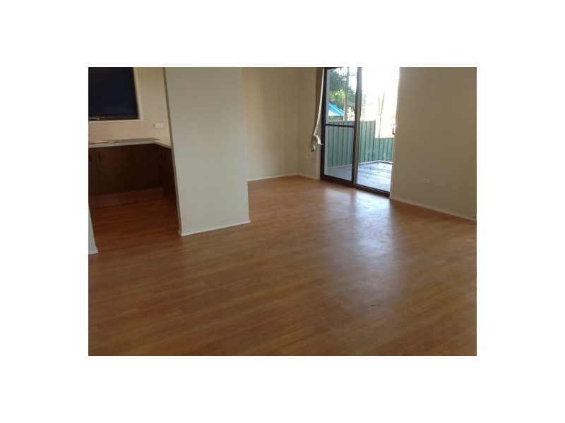 1/168 Whiting Street, Labrador QLD 4215