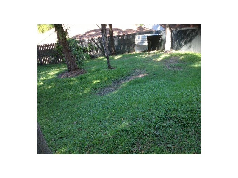 1/168 Whiting Street, Labrador QLD 4215