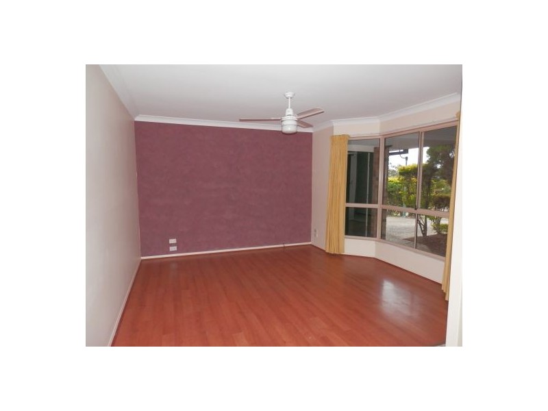 28 Pineview Drive, Oxenford QLD 4210