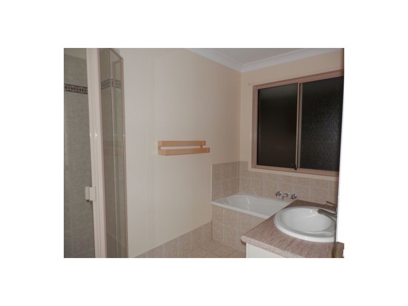 28 Pineview Drive, Oxenford QLD 4210