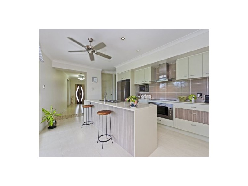 1 Macleay Circuit, Upper Coomera QLD 4209
