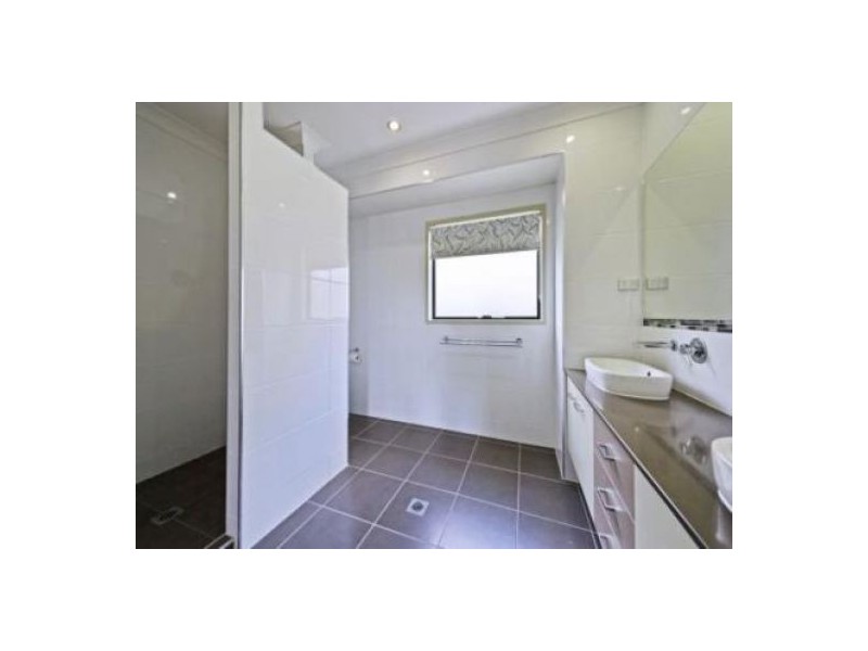 1 Macleay Circuit, Upper Coomera QLD 4209