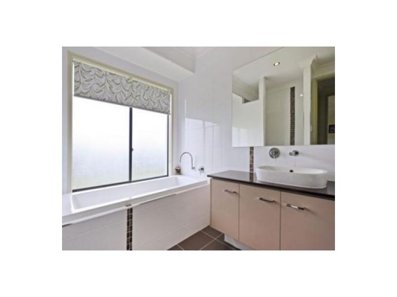 1 Macleay Circuit, Upper Coomera QLD 4209