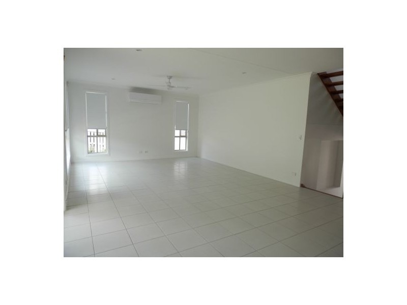 10 Benecia Avenue, Coomera Waters QLD 4209