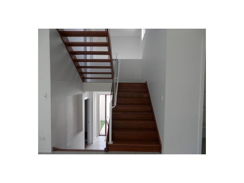 10 Benecia Avenue, Coomera Waters QLD 4209