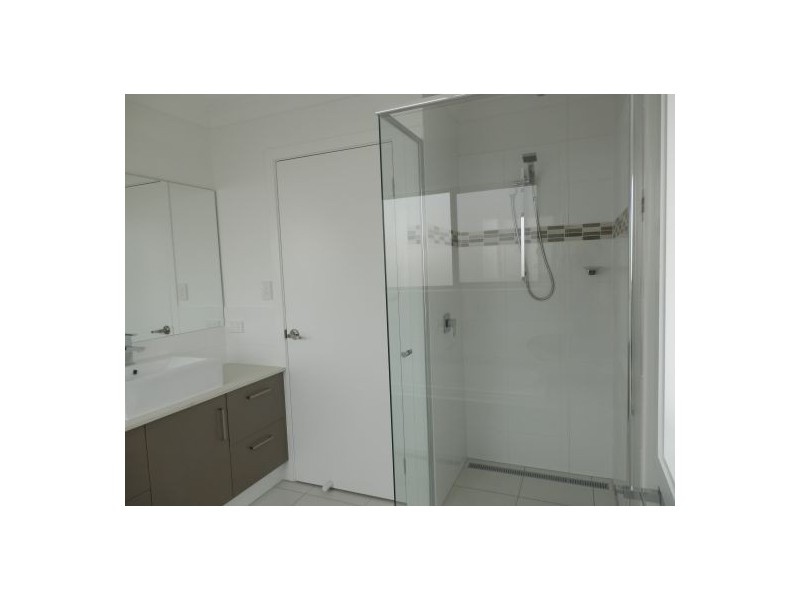 10 Benecia Avenue, Coomera Waters QLD 4209