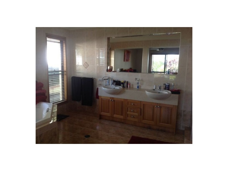10 Zeus Circuit, Coomera Waters QLD 4209