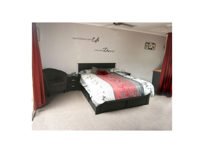 5 River Oak Drive, Helensvale QLD 4212