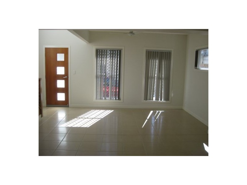 5 / 20 Armstrong Street, Petrie QLD 4502