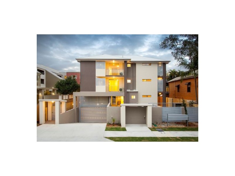 14 Rose St, Southport QLD 4215
