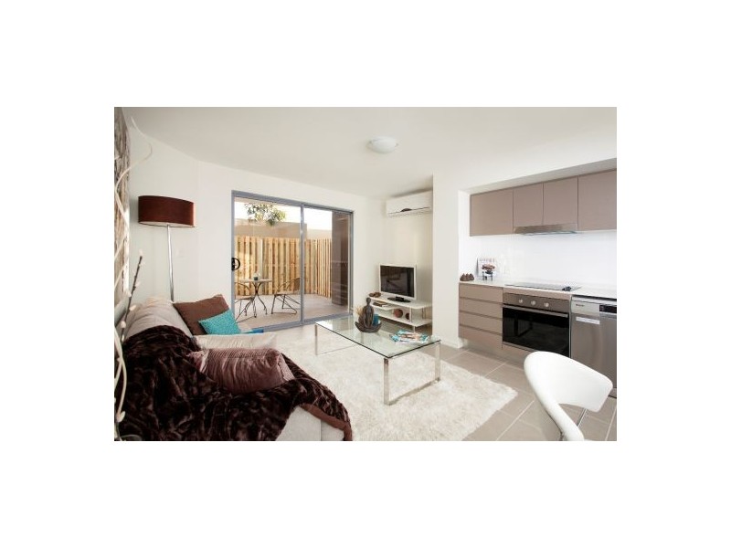 14 Rose St, Southport QLD 4215
