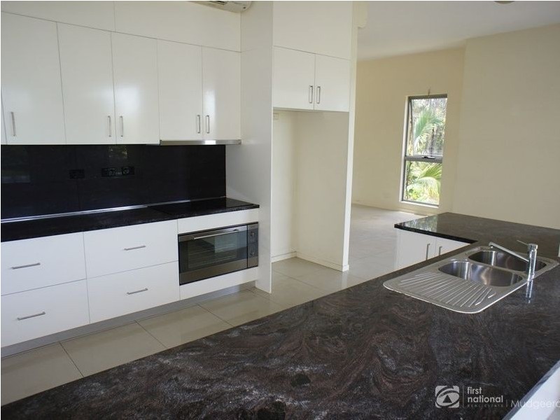 2 Hannah Court, Worongary QLD 4213
