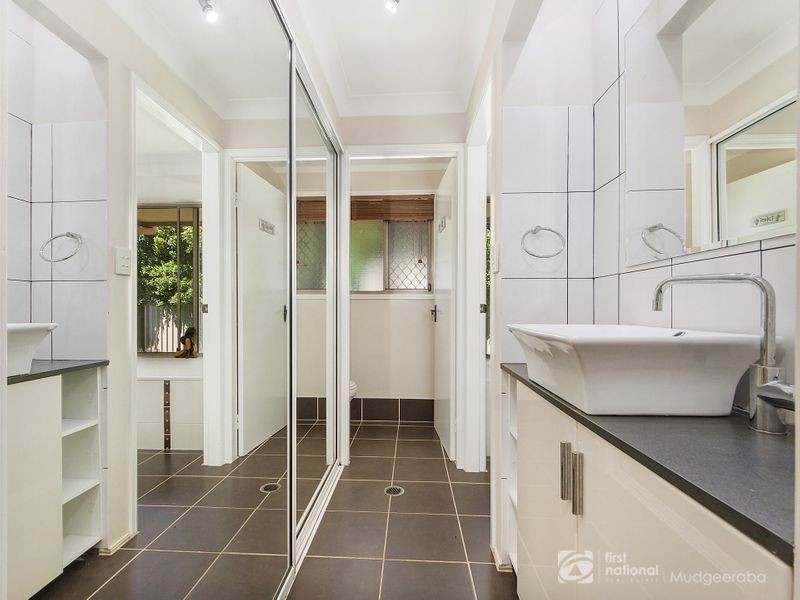 13 Rainbow Drive, Mudgeeraba QLD 4213