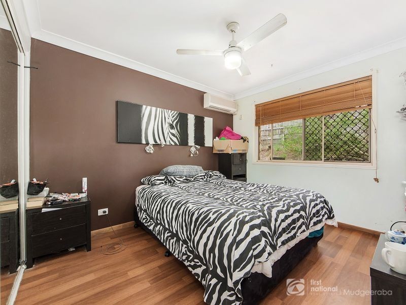4 Pineneedle Court, Oxenford QLD 4210