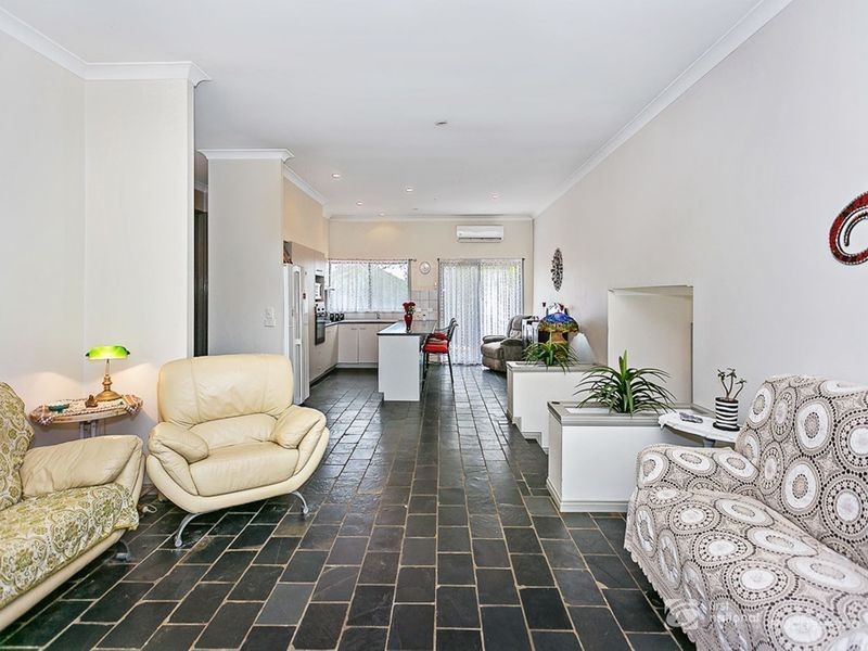 30 Nolan Street, Tallai QLD 4213