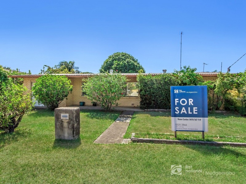 13 Kumbari Avenue, Southport QLD 4215