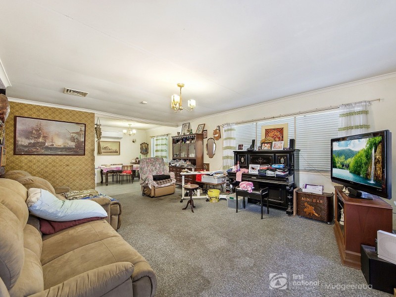 13 Kumbari Avenue, Southport QLD 4215