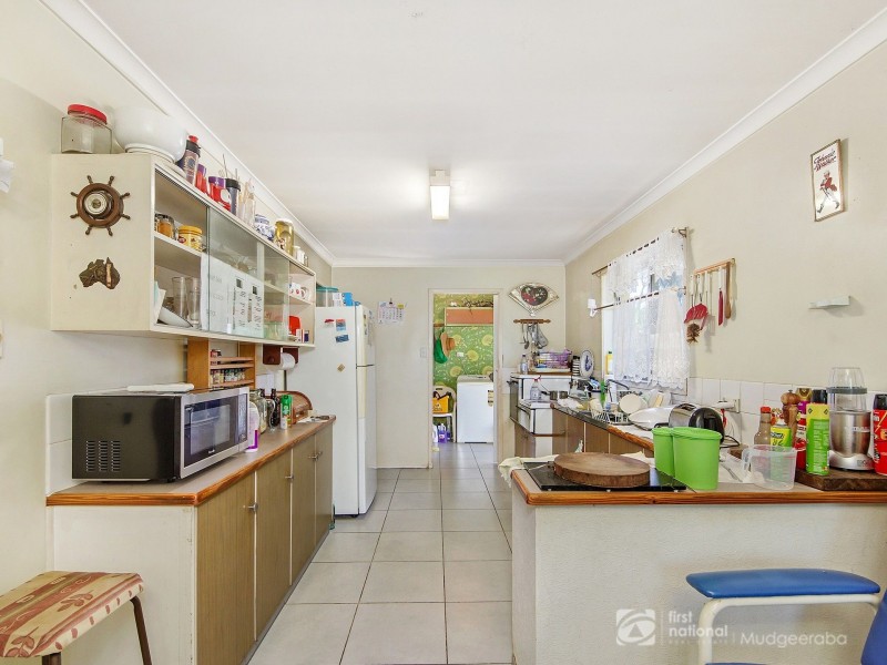 13 Kumbari Avenue, Southport QLD 4215