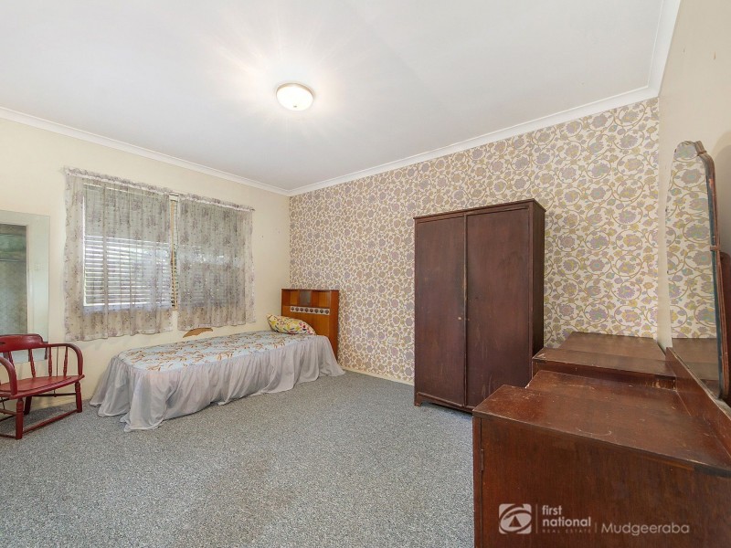 13 Kumbari Avenue, Southport QLD 4215