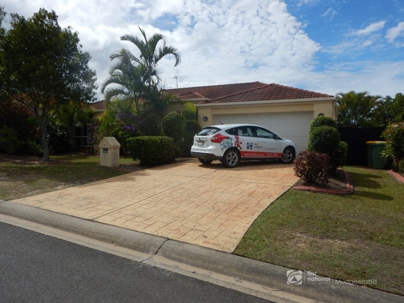 13 Exmoor Street, Mudgeeraba QLD 4213