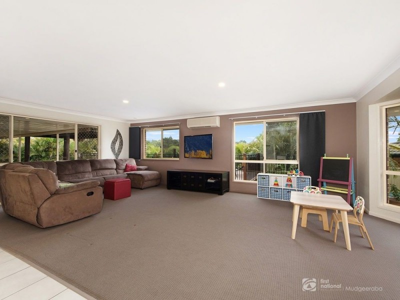 10 Castaway Court, Robina QLD 4226