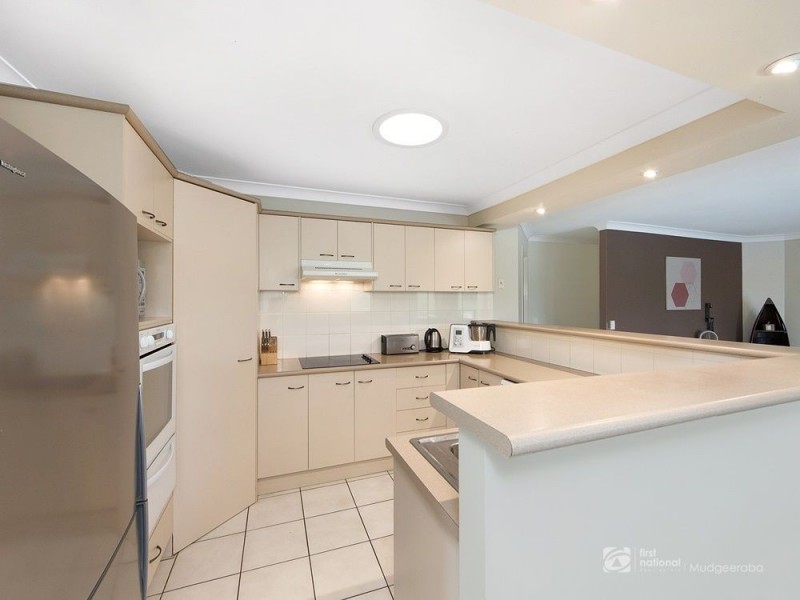 10 Castaway Court, Robina QLD 4226