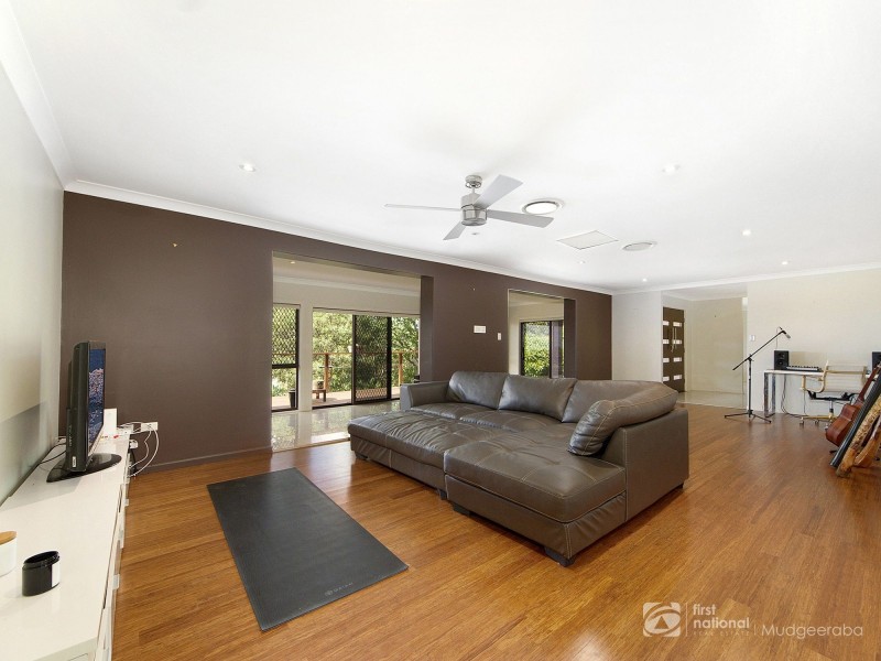 9 Amulla Court, Mudgeeraba QLD 4213