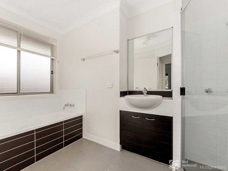 36 Kingsford Drive, Upper Coomera QLD 4209