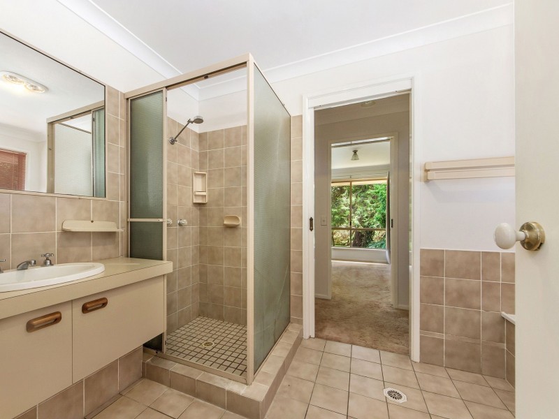 6 Lloyds Road, Springbrook QLD 4213