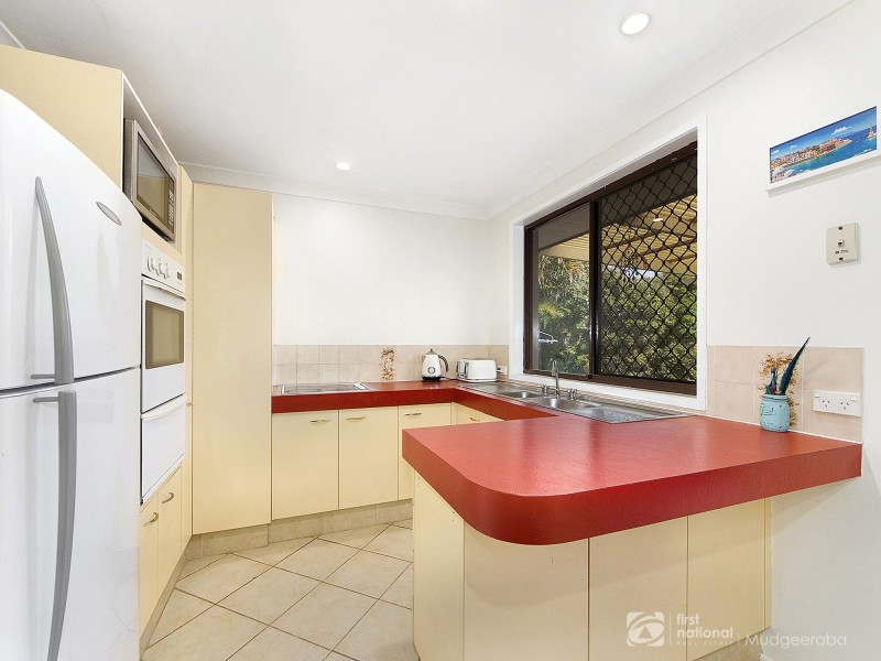 33 Moonbeam Parade, Mudgeeraba QLD 4213