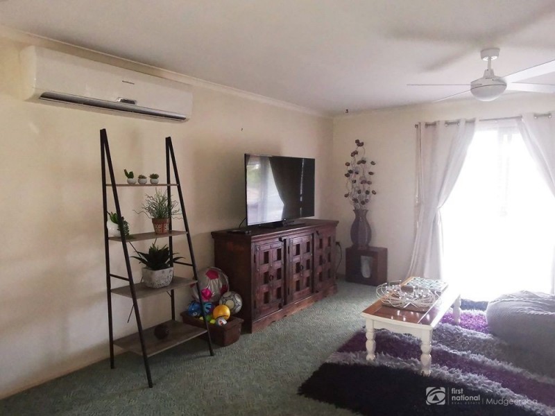 3 Birdsville Street, Mudgeeraba QLD 4213