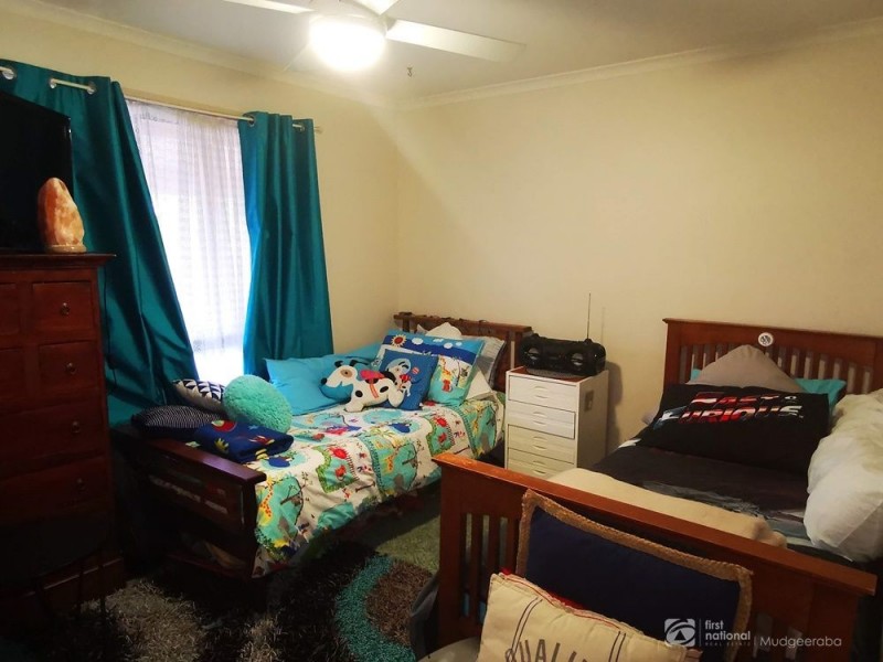 3 Birdsville Street, Mudgeeraba QLD 4213
