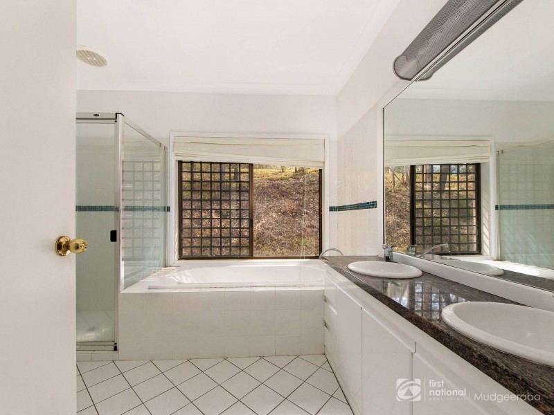 13 Amulla Court, Mudgeeraba QLD 4213