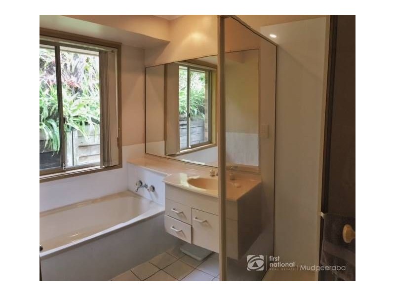 6 Huntingdale Crescent, Robina QLD 4226