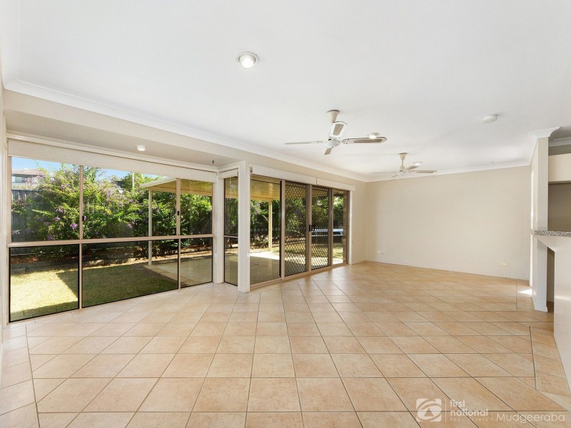 2 Jura Parade, Merrimac QLD 4226