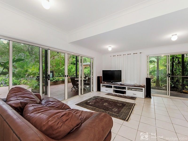 118 Waters Rd, Bonogin QLD 4213